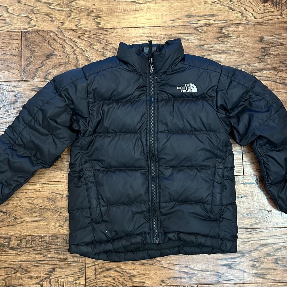 The North Face Boy’s Black Puffer Jacket XS (6)